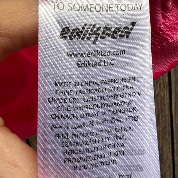 EDIKTED Heart Crop Adjustable Strap Top Women’s Small NWT NEW - Picture 7 of 10